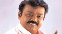 Vijayakanth with his son and wife
