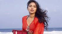amalapaul-post-her-brother-marriage-video