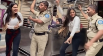 Mumbai Suburban Train Home guard dance with female passenger on night duty