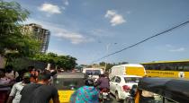 Heavy traffic in chennai 