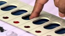 andra-cheif-minisiter-vote-with-his-family