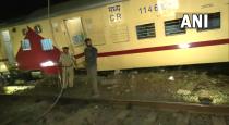 maharashtra-pondicherry-express-derailed-in-mumbai