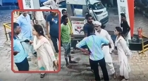 Girl-threatens-worker-petrol-pump-up