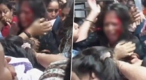 Shocking-fight-in-mumbai-ladies-train-coach