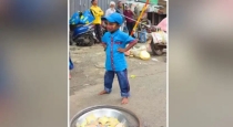 Pune-street-boy-viral-metal-head-performance