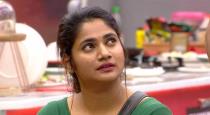 Bigg boss losliya group photos with fans
