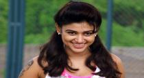 oviya talking about her habit