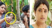 Serial actress praveena hold cobra in hand