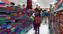 girl-stole-purse-in-saravan-store