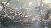 Karnataka Aged Women Died Mumbai Pune Expressway Ambulance Blast 