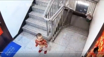 Child-locked-outside-door-viral-video-rescue