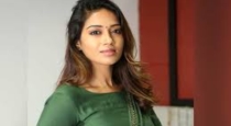 actresses-nivetha-bethuraj-sell-tickets-in-theater-for