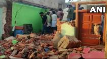 four-people-died-two-injured-after-the-wall-of-a-house-