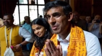 British Prime Minister Rishi Sunak along with his wife offered prayers at a Hindu shrine in Delhi.
